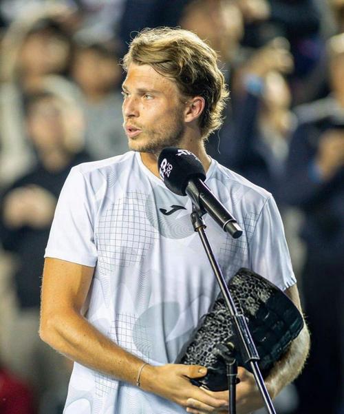 爵士老板米勒是哪里人