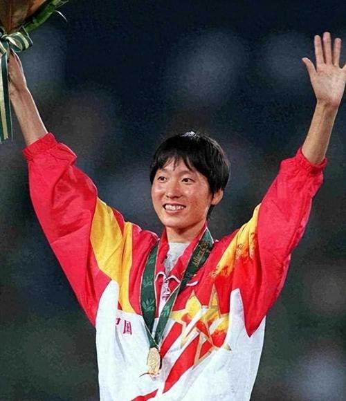 王军霞1996奥运会10000米 央视解说