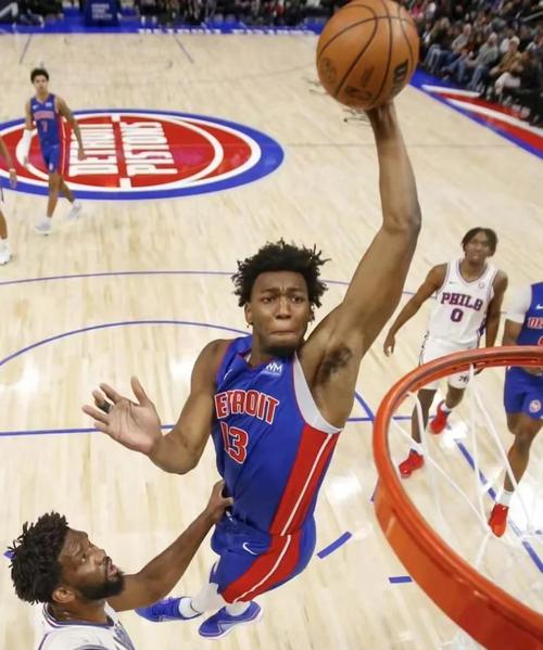 勇士队怀斯曼怎么了