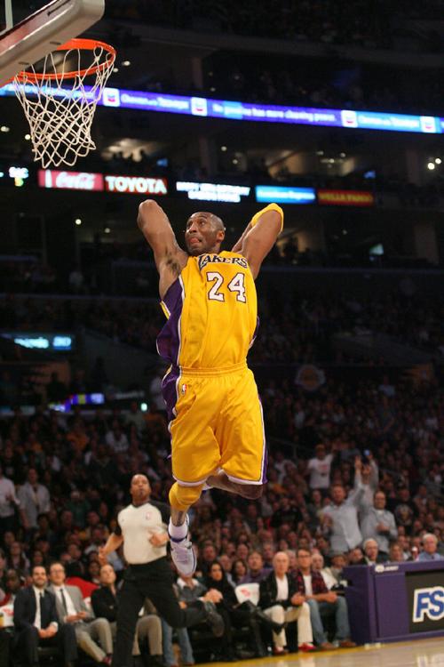 科比扣篮多少次