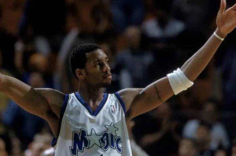 麦迪在cba打了多久比赛