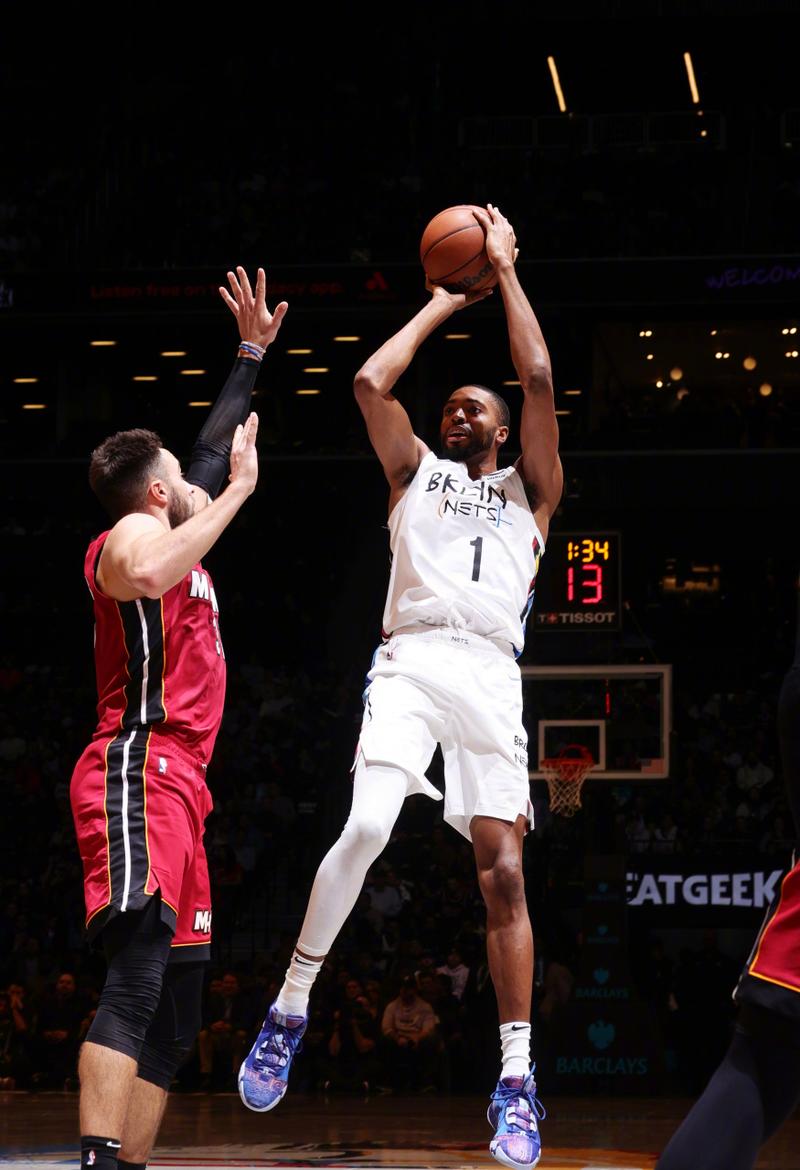 布里奇斯投篮姿势