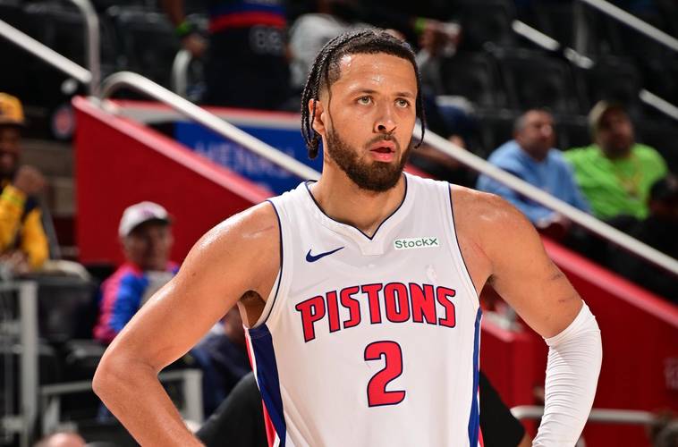 活塞队在哪座城市举行