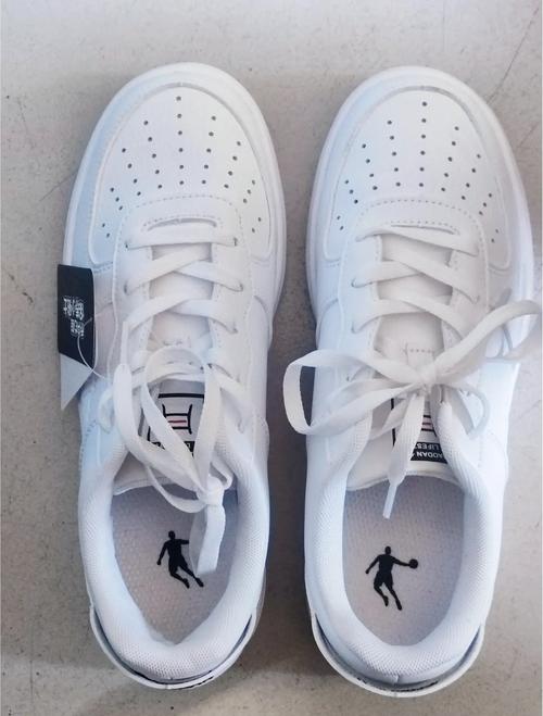 乔丹运动鞋用什么洗最干净