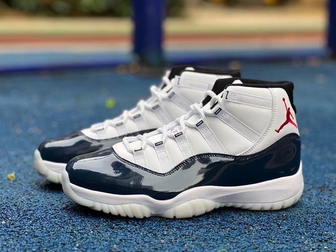 送篮球鞋送哪款