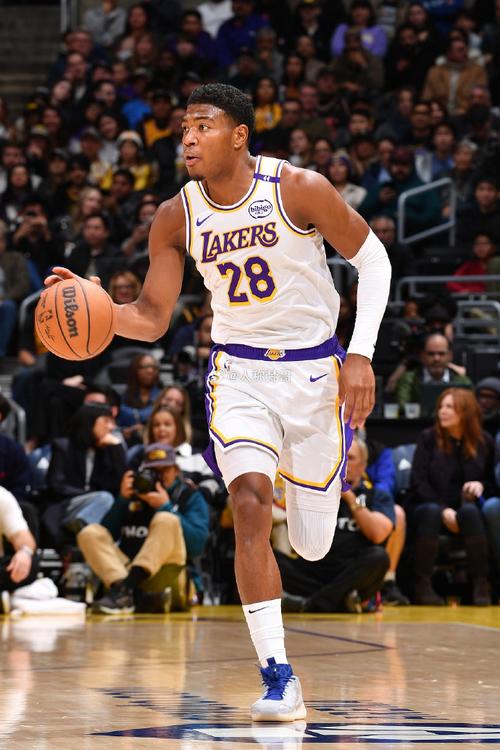 八村塁身高臂展