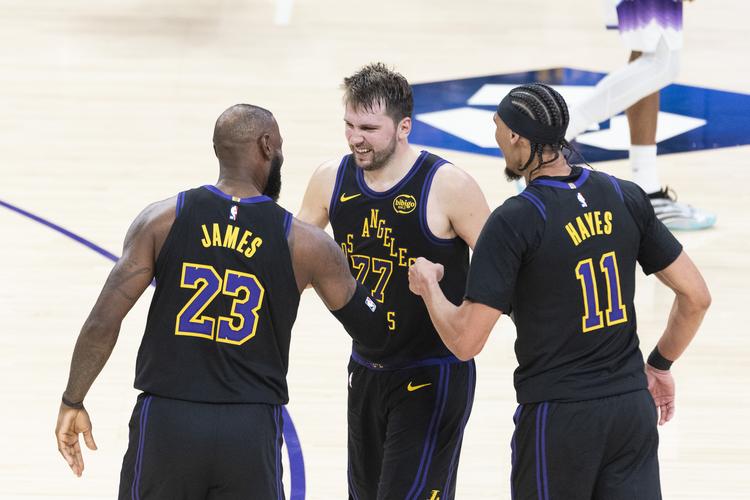 03湖人为什么输马刺