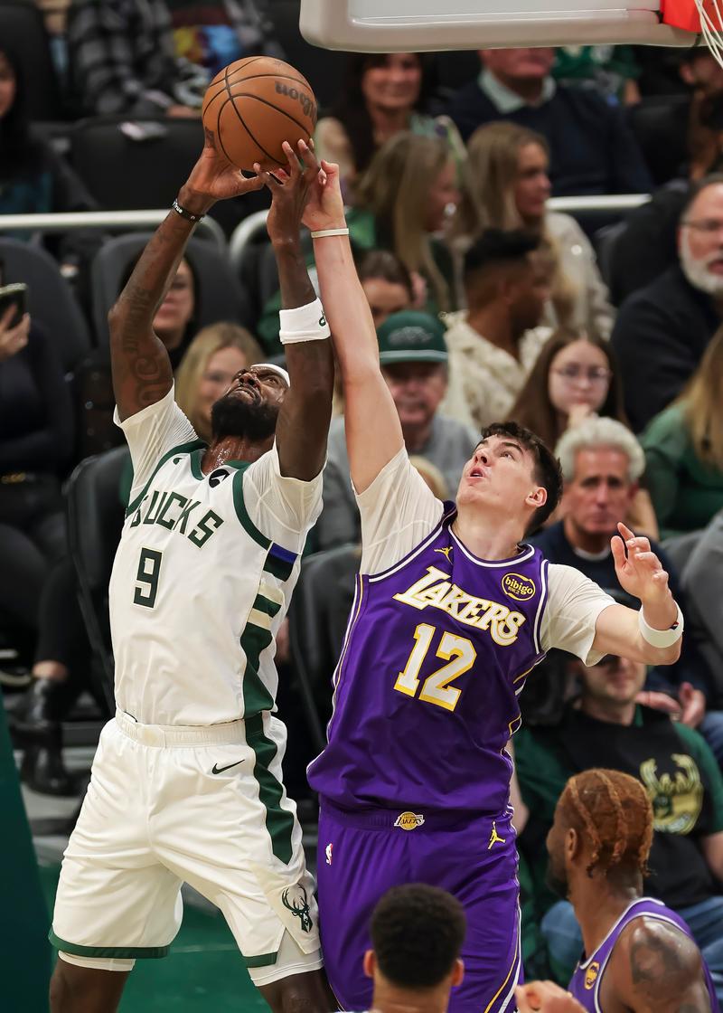 雄鹿vs湖人比赛集锦